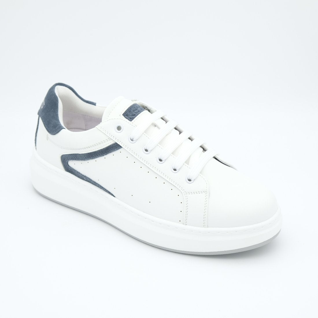 00929_83|27f3b00656f2ff9af5cad63893f28340